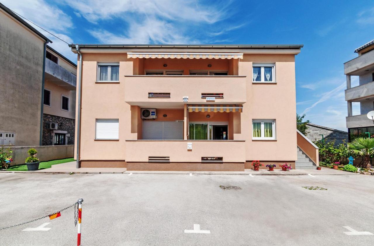Apartment Marelja - Private Parking And Balcony Задар Экстерьер фото