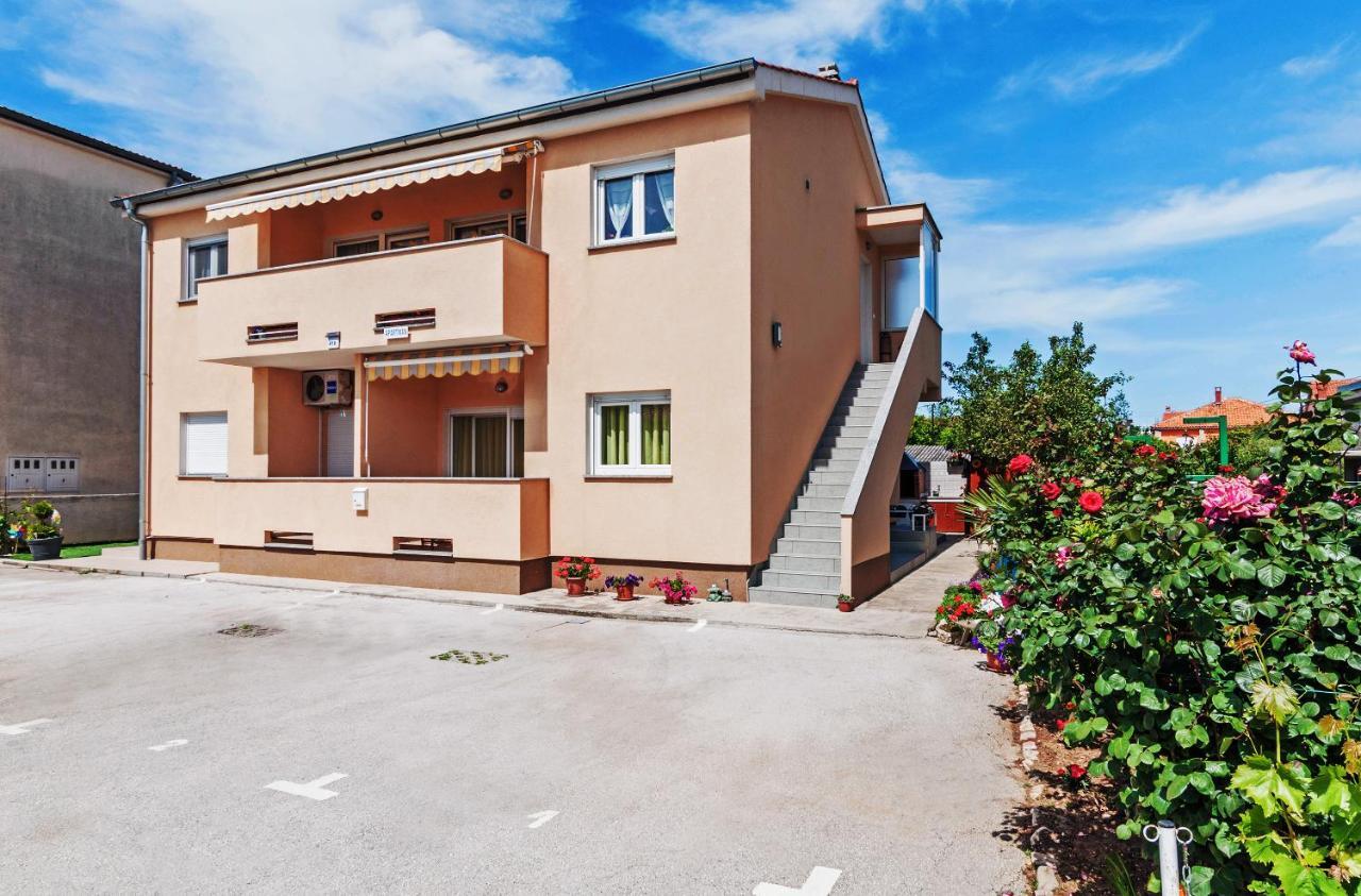 Apartment Marelja - Private Parking And Balcony Задар Экстерьер фото